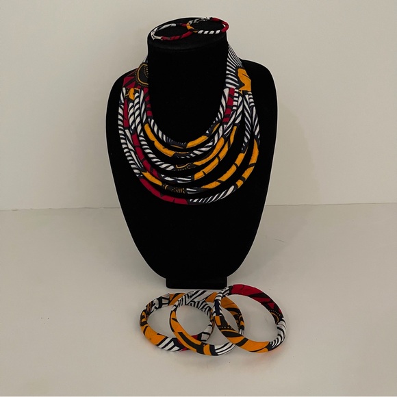 African Print Ankara Handmade Layered Necklace, Earring, and BraceletJew… - Picture 3 of 3